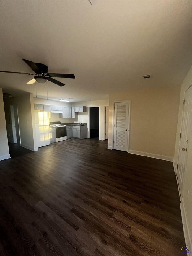 Photo - 121 Ronald Pride Blvd Casa