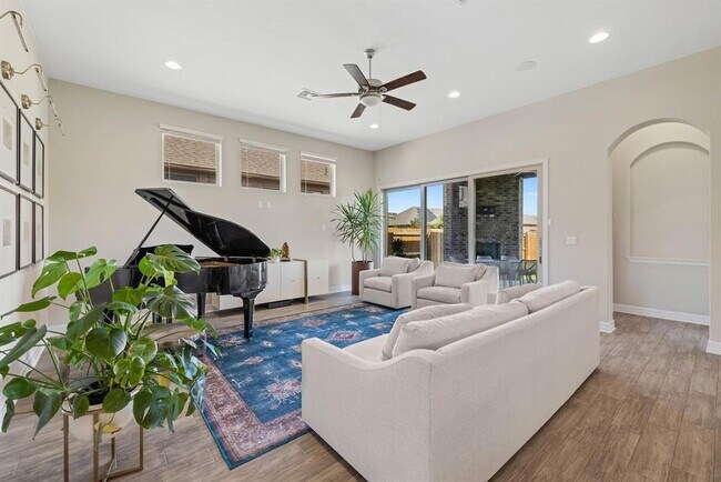 Photo - 4205 Lynette Ln
