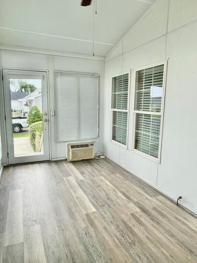 Photo - 6330 Chester Park Dr