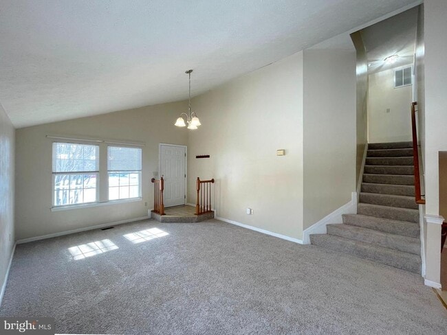 Building Photo - 45586 Curley Ct