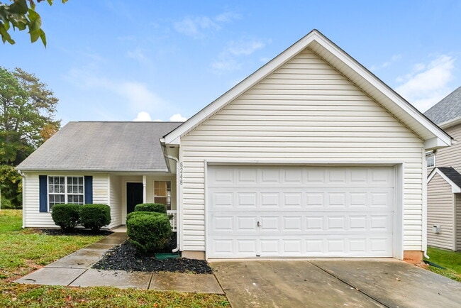 Building Photo - 8248 Fox Swamp Rd