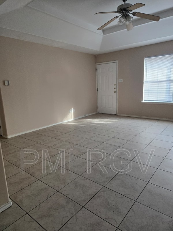 Building Photo - 1711 Tampa St Unit A