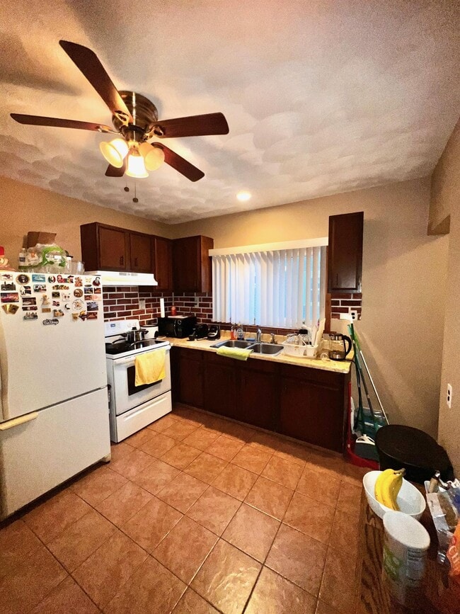 Photo - 122 Willis Ave Unit 1