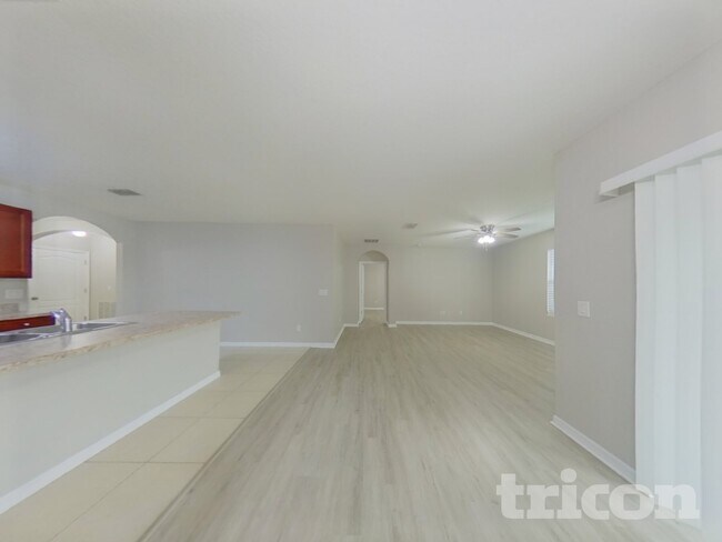 Photo - 16185 Yelloweyed Dr