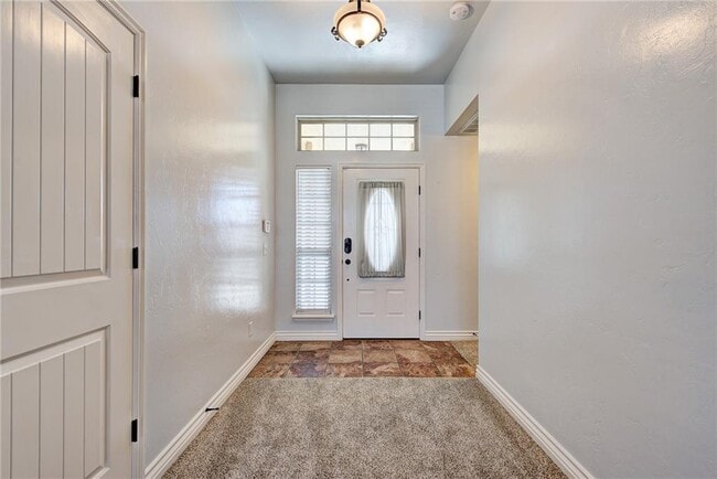 Photo - 2405 SW 137th St