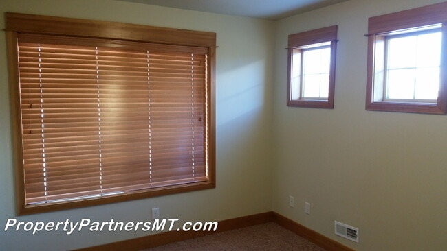 Photo - **Need more garage?** 3 Bed 2 Bath house