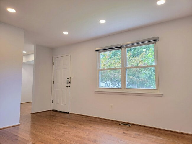 Photo - 707 Douglass Ave