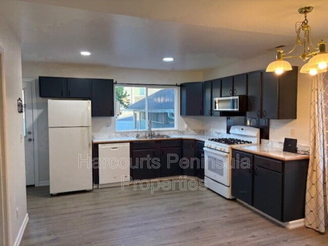 Photo - 3980 Broadmoor Loop