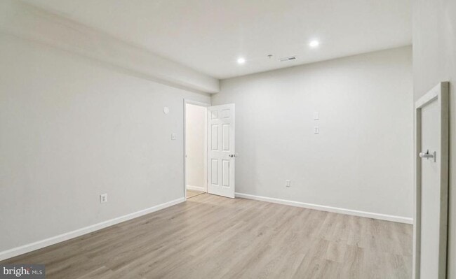 Photo - 6005 Armaan Dr