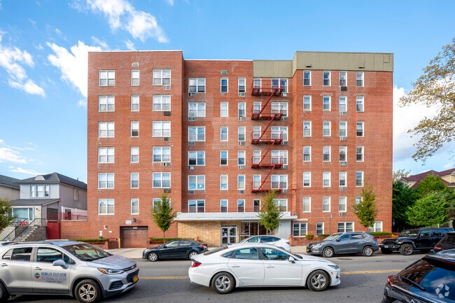 Photo - 735 Avenue W