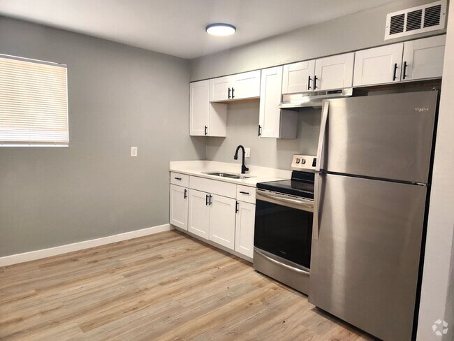 Building Photo - Charming 1BR in North Phoenix – Updated In... Unit 4 Rental