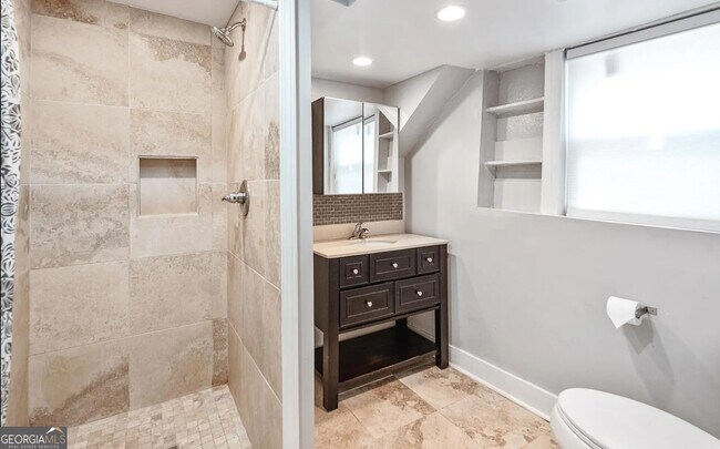 Photo - 1143 United Ave SE