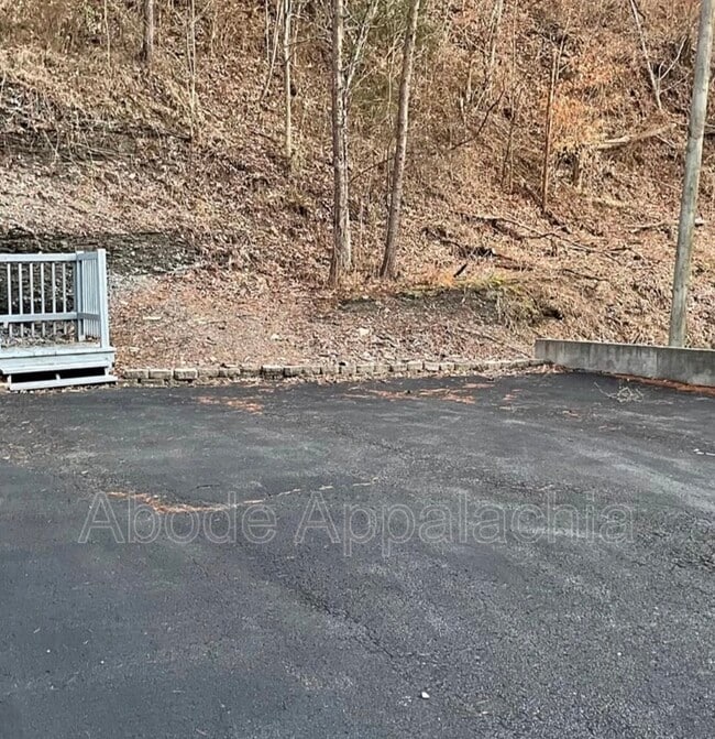 Photo - 124 Melvina Dr Unit #2