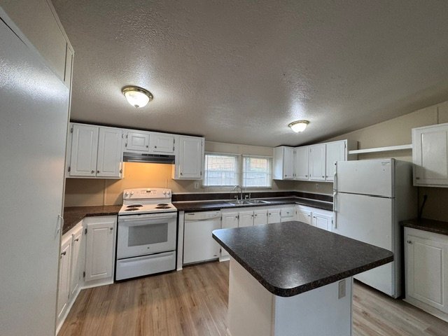 Photo - 714 Baldwin Ave SW