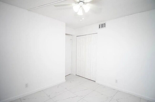11430-11442 Building Coral Springs