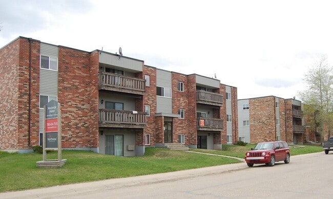 Photo - MacKenzie Manor