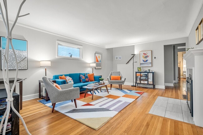 Building Photo - 5919 Kirkwood Pl N Unit SI ID1607402P