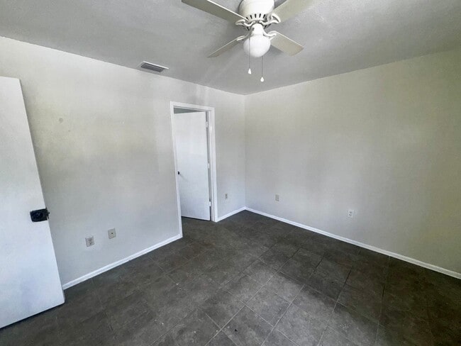 Photo - 3 Bedroom 2 Bath Winter Garden Townhome with Remodeled Kitchen and a Fenced Backyard!