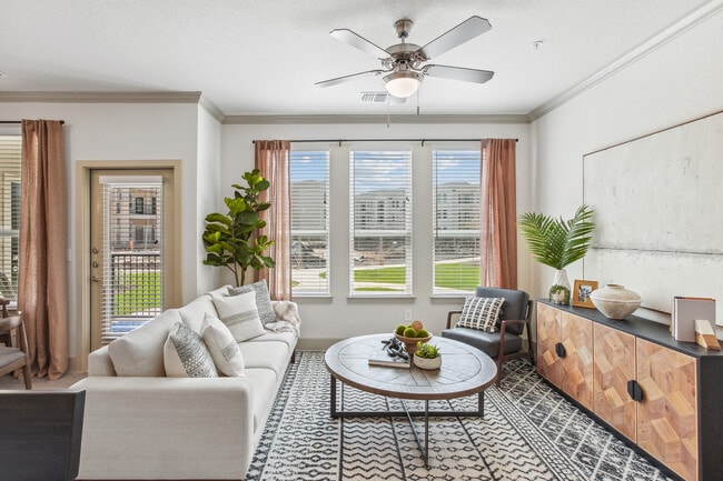 Building Photo - Paloma San Antonio Rental