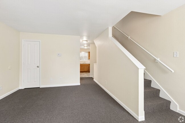 College Hill Apartments