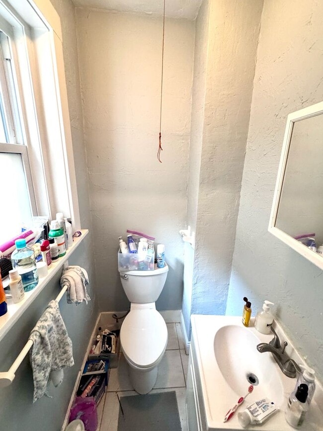 Photo - 3 BED WITH CENTRAL AIR ON ALLSTON/BRIGHTON LINE!!