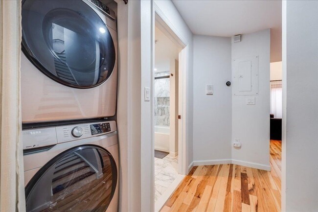 Photo - 416 63rd St Unit 2C