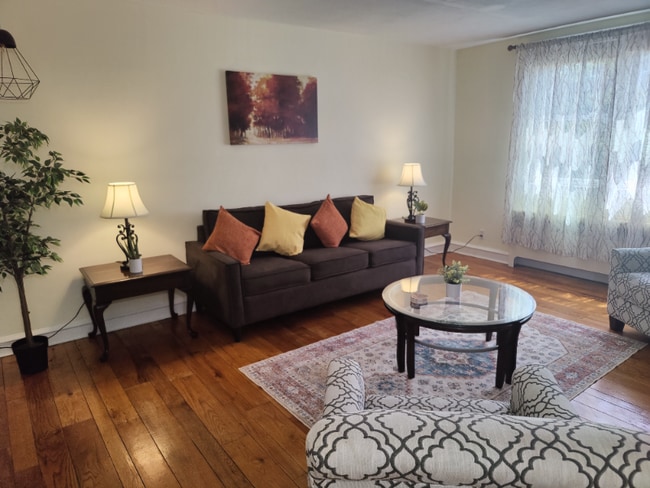 Photo - 5043 Copley Rd