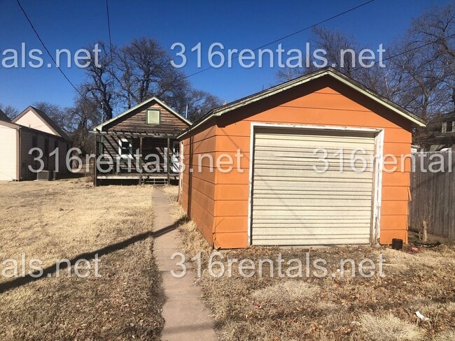 Photo - $1175 - 3 bed 2 bath - Single Family Home