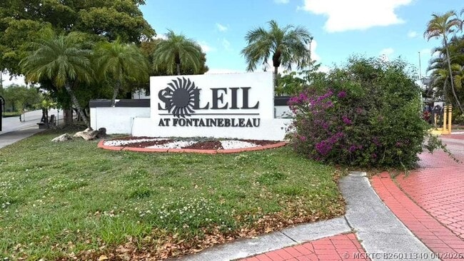 Building Photo - 9711 Fontainebleau Blvd Unit D105