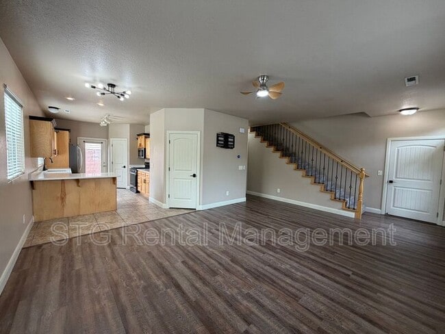Building Photo - 449 W 500 N Unit #2