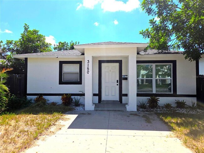 Building Photo - 3150 Emerson Ave S Rental