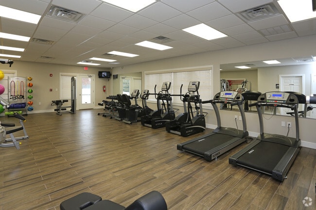 Building Photo - The Grove At Alban Rental