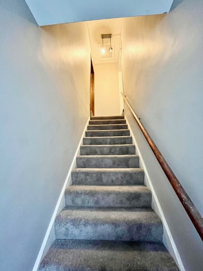 1612 Franklin Ave Unit C