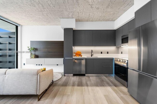 Photo - 307 SW 5th St Unit Studio2