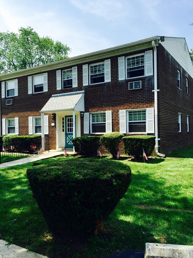 Photo - 4701 Pennell Rd Unit E