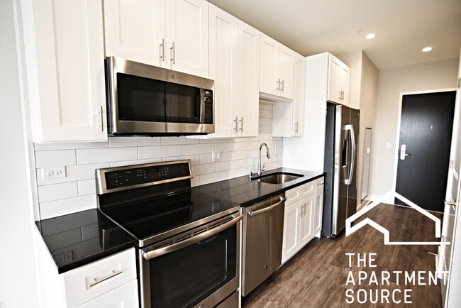 Photo - 3833 N Broadway Unit 309