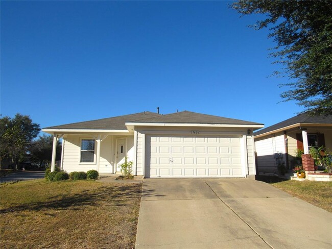 Photo - 17600 Milkweed Cove House