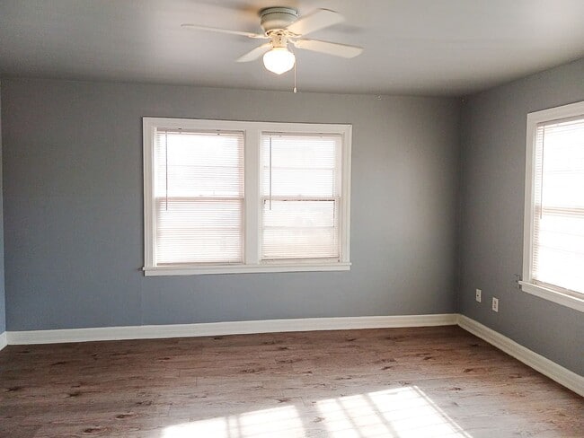 Photo - $0 First Month's Rent / $0 Deposit at Move-in Casa