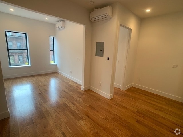 Building Photo - 259 Rogers Ave Rental