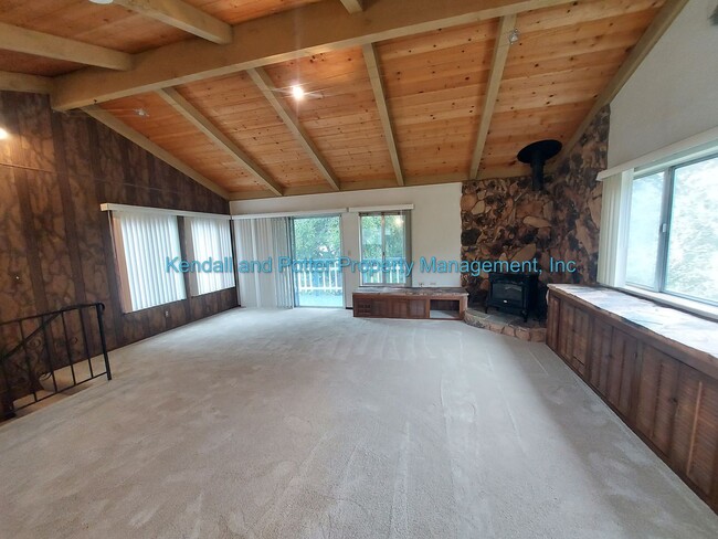 221 El Camino Rd Unit B