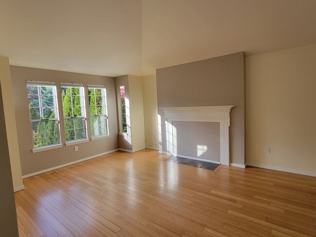 Photo - 9506 Sand Point Way NE