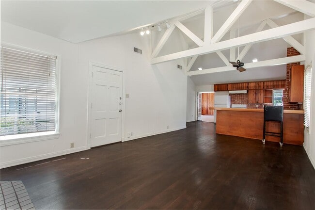 Photo - 9025 San Fernando Way