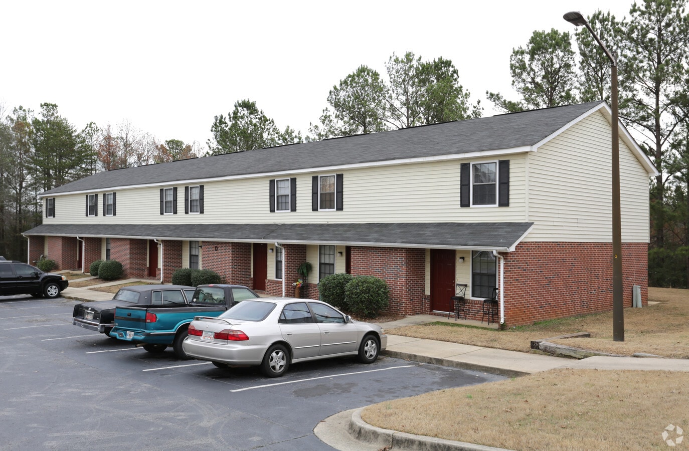 Eagle Cliff Apartments - Eagle Cliff Apartments