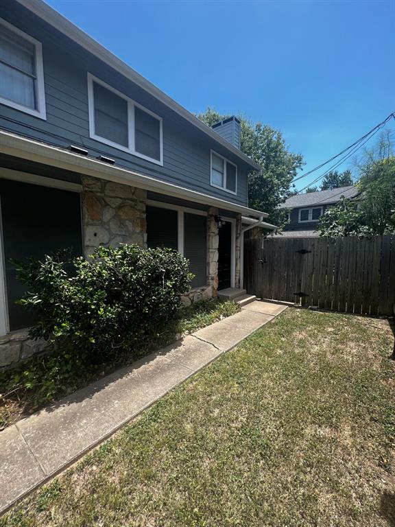 Building Photo - 1503 Allen Rd