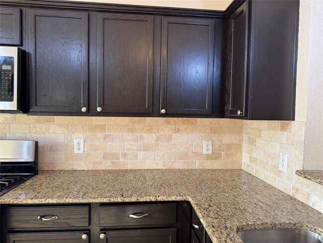 1015 Remington Dr