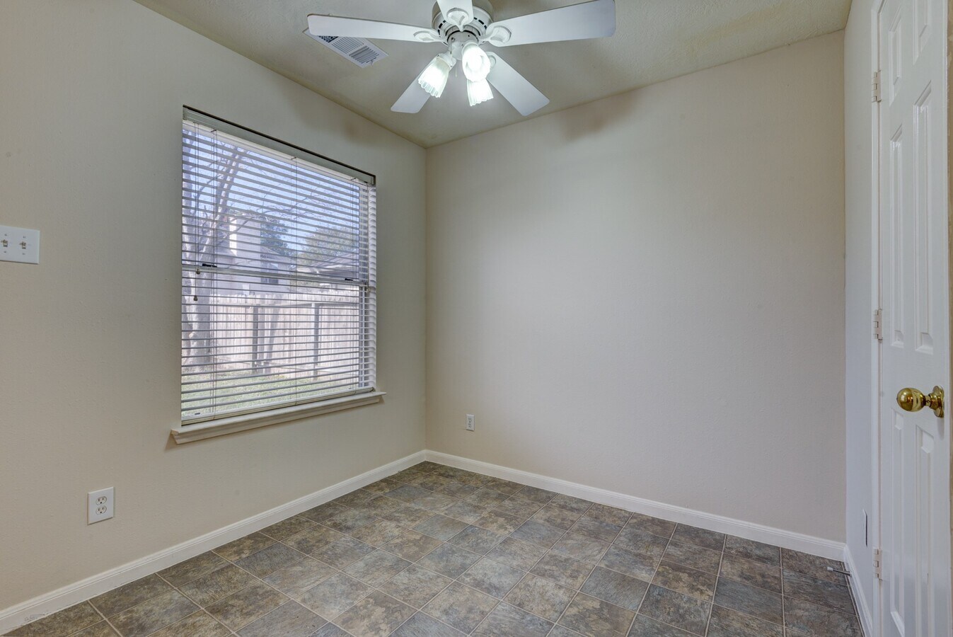 Photo - 21615 Long Castle Dr