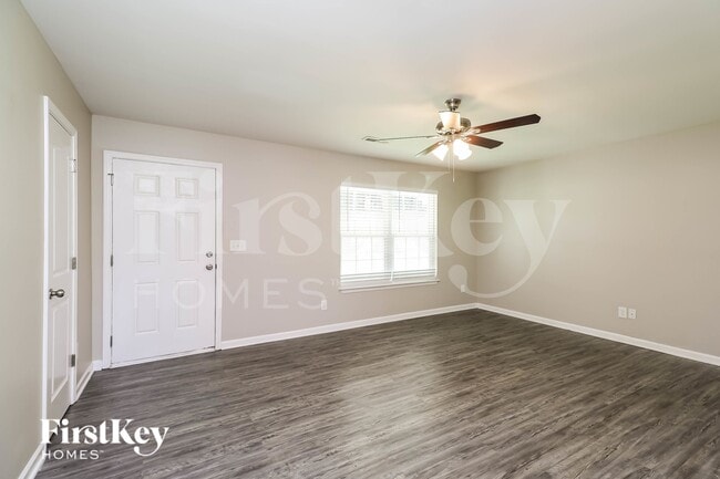 Photo - 910 Park Rd
