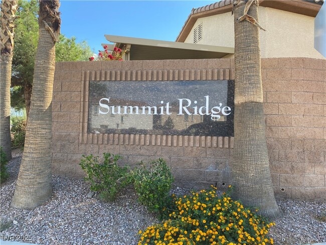 Building Photo - 744 Blue Barrel St