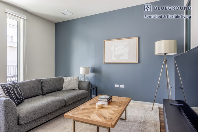 Photo - 1818 N Cherokee Ave Unidad FL3-ID1200