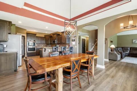 Photo - 110 Craig Rd